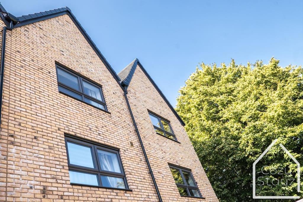 Beautiful 5 Bedroom Home In The City Centre With Gated Parking Birmingham Exterior foto
